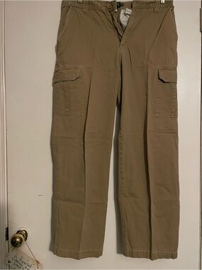 Chaps Men's Cargo Pants in Khaki/Tan